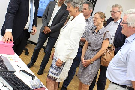 Oberbürgermeisterin Brigitte Merk-Erbe besucht DESKO